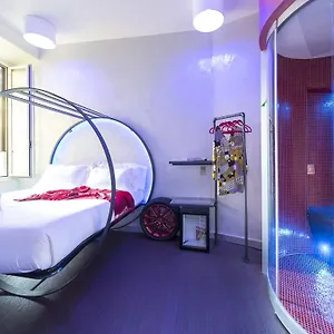 4* Couette-café Magenta Pantheon Navona
